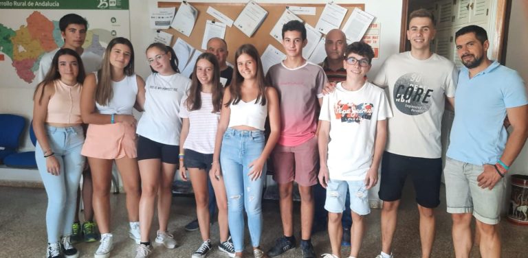 EL GRUPO DE DESARROLLO RURAL DE LA CUENCA MINERA Y LA ASOCIACIÓN JUVENIL UNIDOS POR EL ALTO SE REUNEN